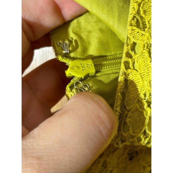 Anthropologie Girls from Savoy chartreuse peplum cutout top - Picture 5 of 9